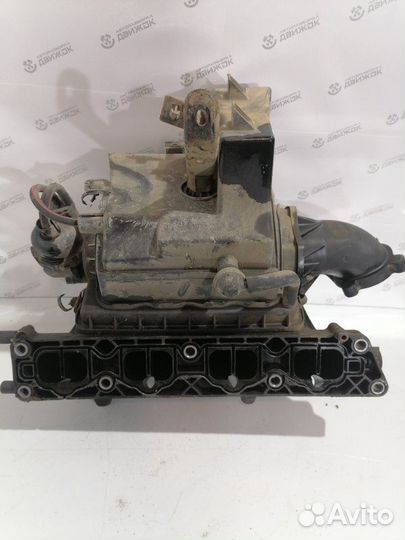 Впускной коллектор Opel Astra H 1.6 Z16XER 2010