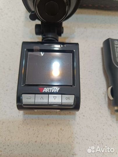 Видеорегистратор Artway AV-711