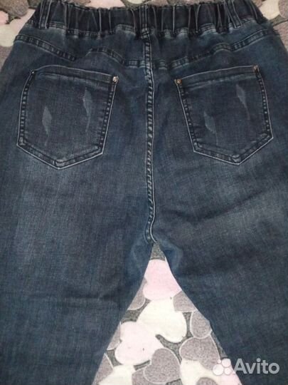 Джинсы