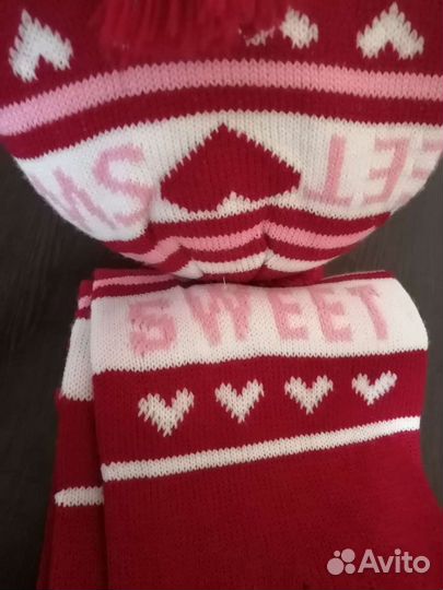 Новый комплект шапка и шарф(осень-зима)