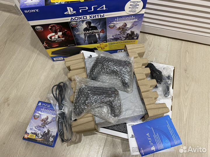 Sony PlayStation 4 Slim 2дж 550игр MK11/GTA5