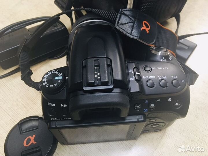 Зеркальный фотоаппарат Sony dslr-A500