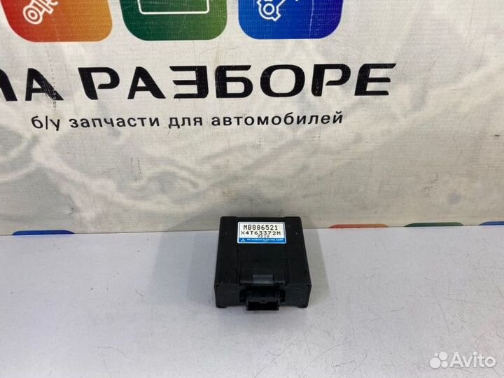 Блок управления полным приводом Mitsubishi Pajero