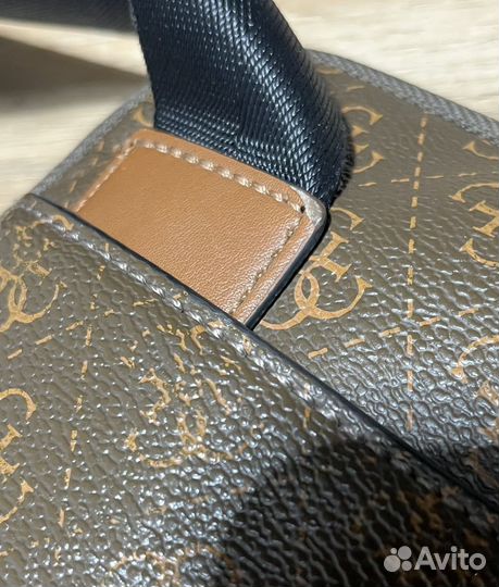 Сумка через плечо guess