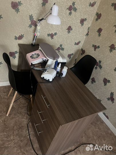 Стол для маникюра бу