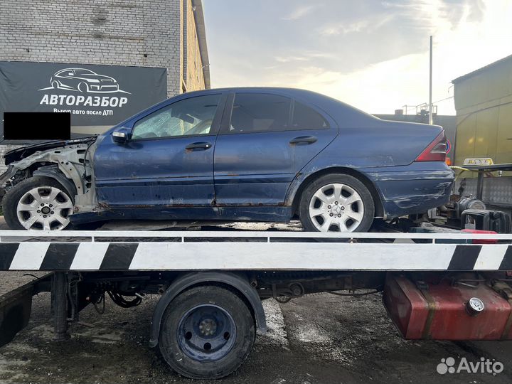Mercedes-Benz w203 C220 CDi