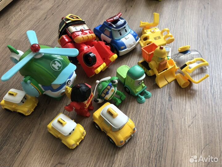 Игрушки робокар поли