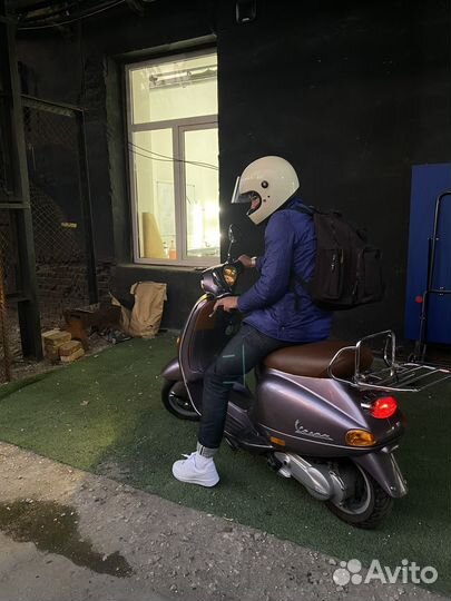 Vespa et4