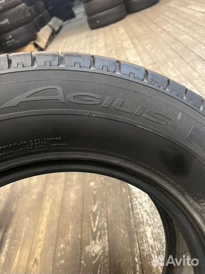 Michelin Agilis 215/75 R16C 116R