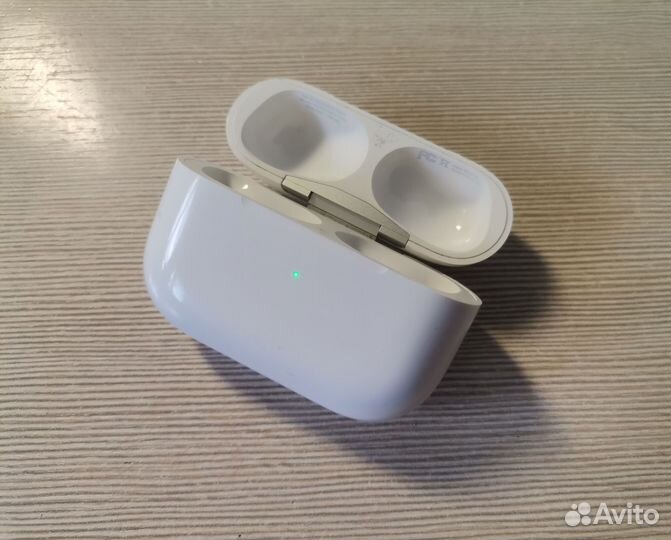 Airpods pro кейс