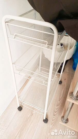 Тележка косметологическая,тележка металлическая
