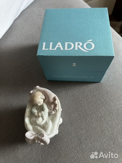 Статуэтка Llardo фарфор девочка, новая