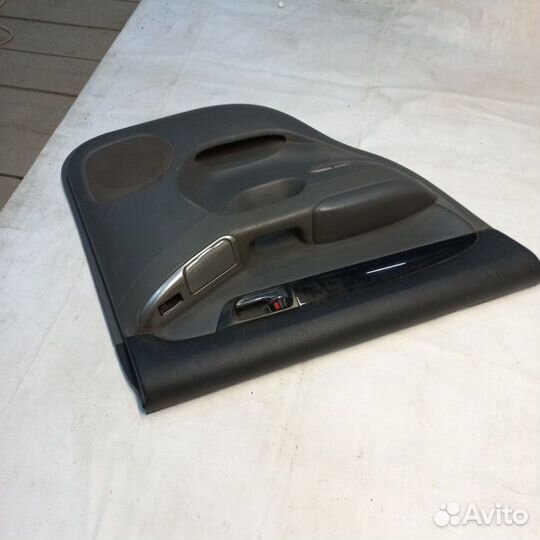 Обшивка двери задняя левая Toyota Land Cruiser