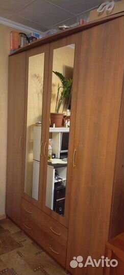 Шкаф распашной для одежды бу