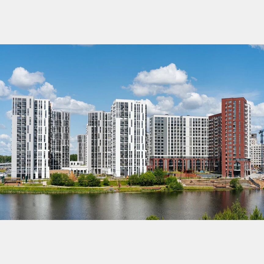 2-к. квартира, 92,5 м², 2/8 эт.