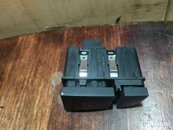 Кнопка Audi A6 C6 4F1927227A 4F1927227 (ящик 12)