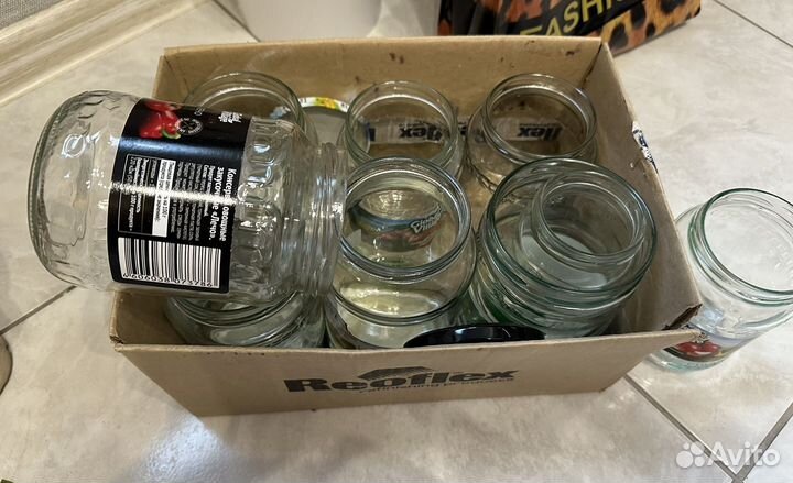 Стеклянная банка