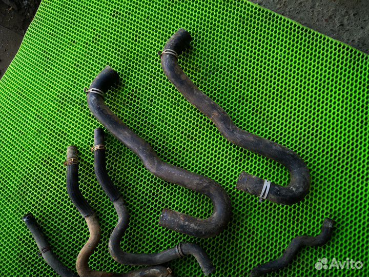 Трубка охлаждения на Renault Logan II 2014-н.в