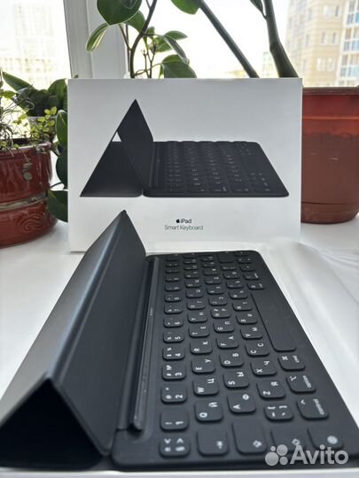 Клавиатура SMART Keyboard 9.2-10.5