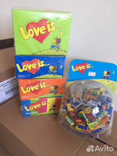 Love is 1 блок (100 жвачек) ассорти