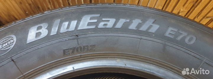 Yokohama BluEarth E70 215/60 R16 95V