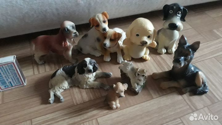 Статуэтка собачка