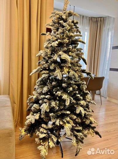 Елка искусственная