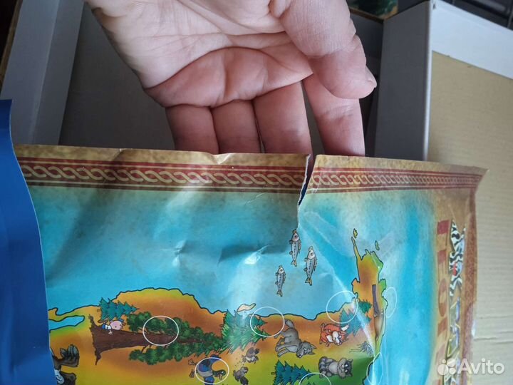 Карта мира на стену интерактивная