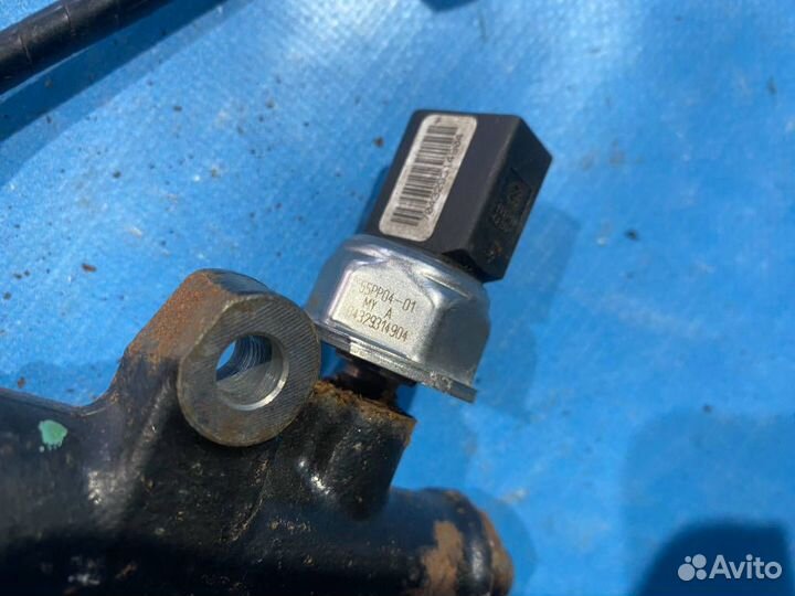 Топливная рейка Land Rover Discovery 2.7 276DT