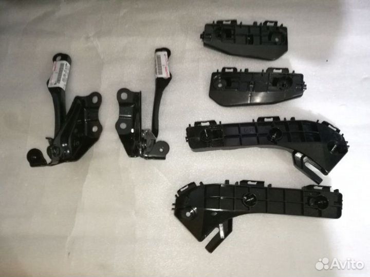 Петли капота Toyota Land Cruiser 200 2015-2021