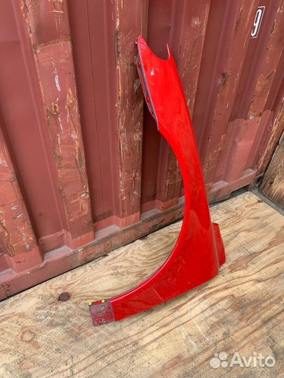 Левое переднее крыло Вольво V70 2008-2016 P3