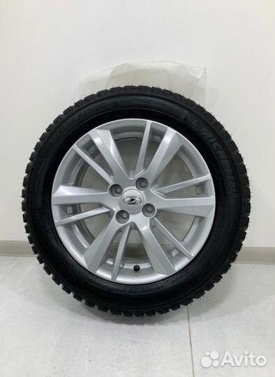 Новые LADA Granta, Michelin 185/60 R15 (2023)