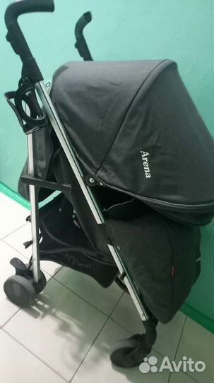 В комплекте есть сетка,сумка,легкая в сборке