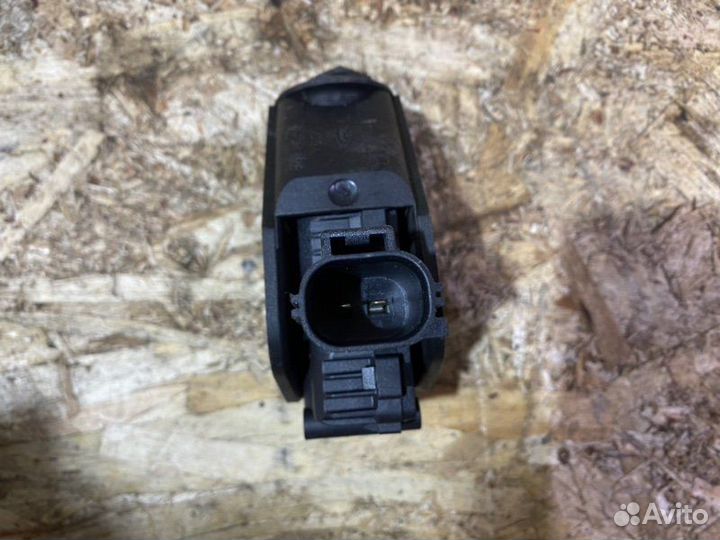 Активатор лючка бензобака Ford Mondeo лифтбек tnba