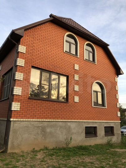 Дом 330 м² на участке 6 га