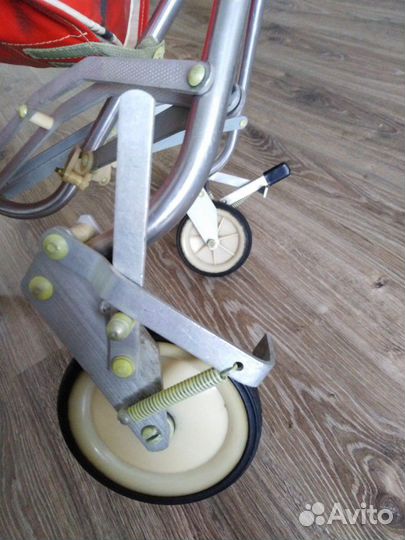 Продам коляску трость. Новое состояние