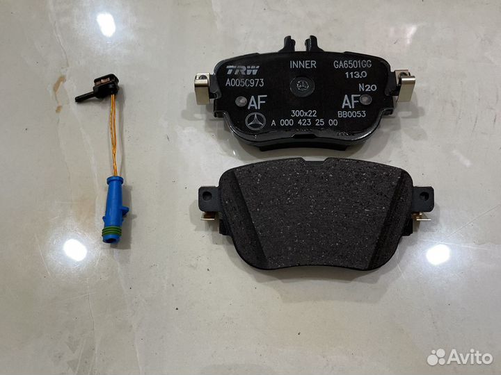 Тормозные колодки mercedes w213 2 L