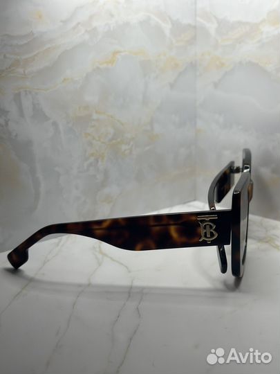 Солнцезащитные очки burberry Delilah