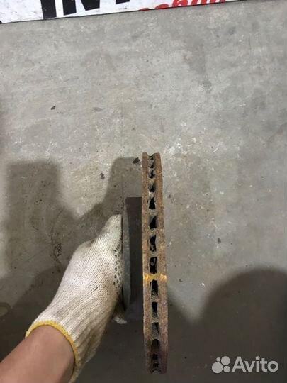 Тормозной диск передний Ford Fusion