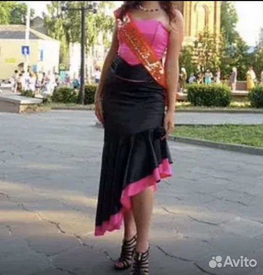 Вечернее платье с пайетками 46, платье 48