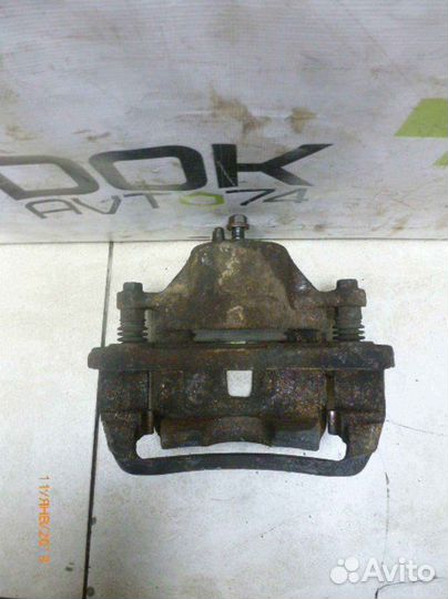 Суппорт передний левый Hyundai Sonata 5 2.4 2007