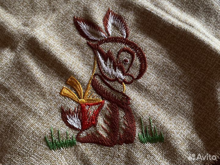 Салфетка/скатерть с вышивкой