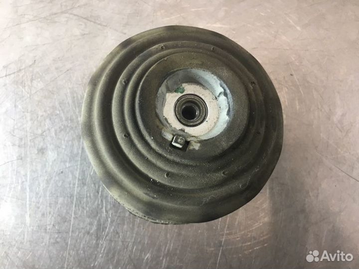 Подушка крепления двигателя Mercedes C-Class W203