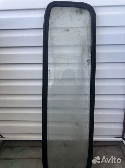 Стекло лобовое