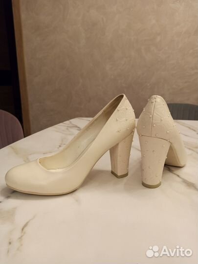 Туфли женские 38 размер. Свадебные туфли