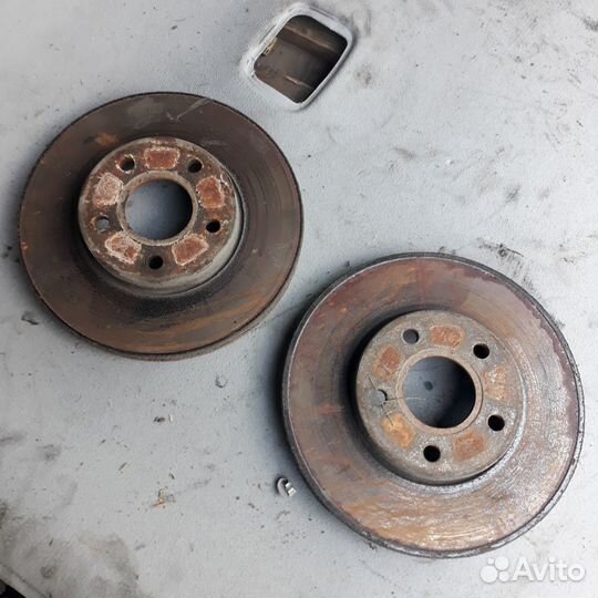 Тормозные диски передние Форд Фокус 2