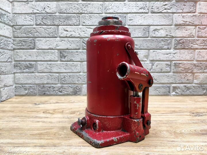 Домкрат гидравлический бутылочный