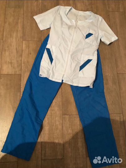 Медицинский костюм