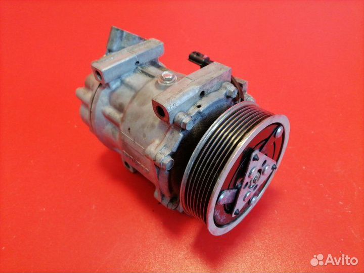 Компрессор системы кондиционирования Renault Duste