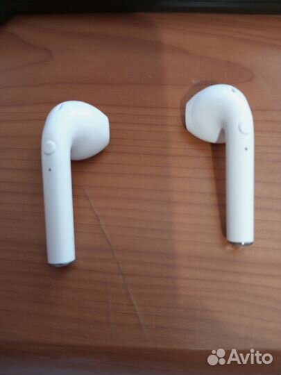 Беспроводные наушники новые